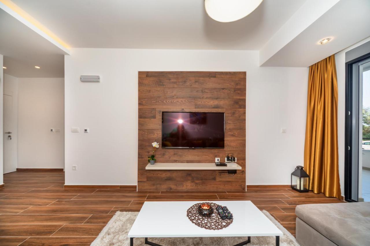 Accordion Apartment バール エクステリア 写真