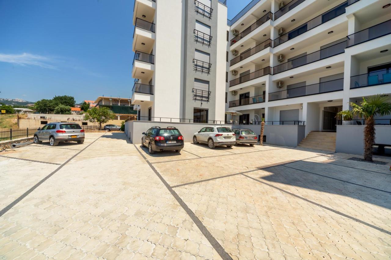 Accordion Apartment バール エクステリア 写真